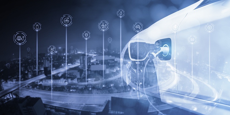 培育新质生产力在行动丨在超级充电站感受深圳速度